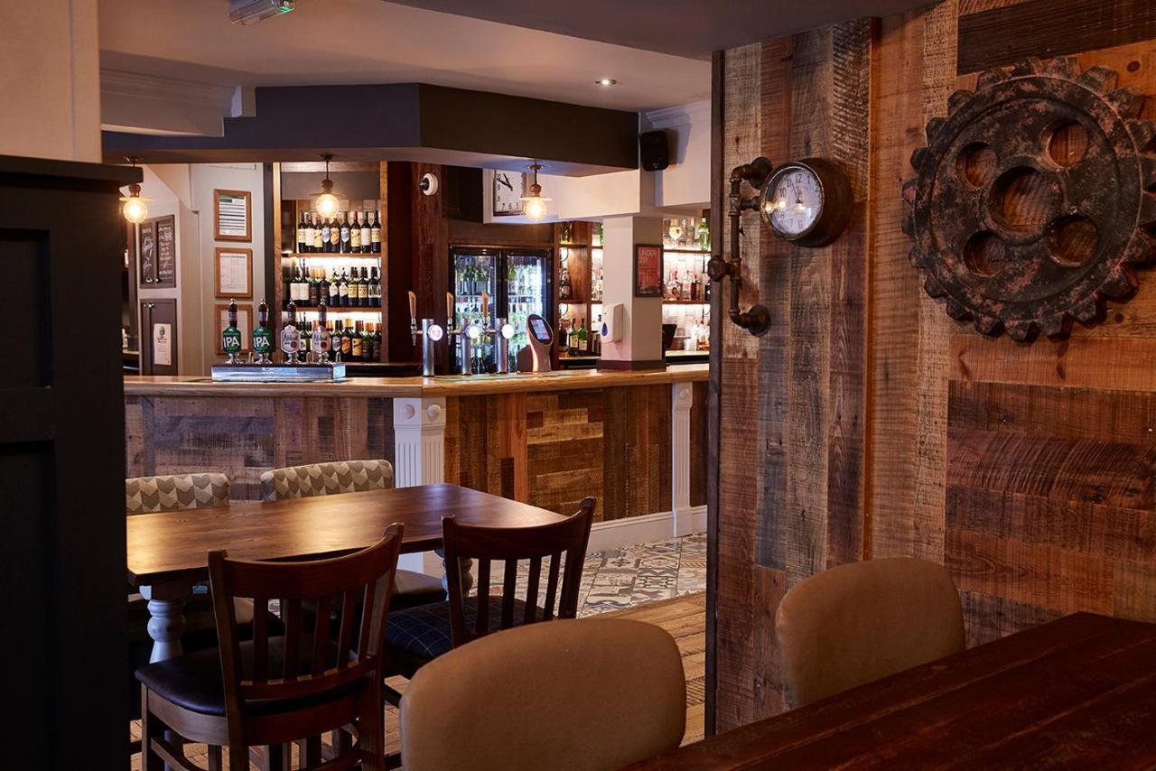 The Churchill By Greene King Inns Royal Wootton Bassett Exterior photo