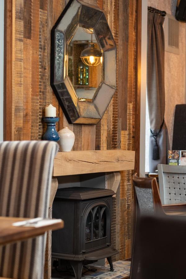 The Churchill By Greene King Inns Royal Wootton Bassett Exterior photo